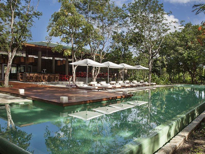 ดิ เอ็กซ์พลอรียน โกซูเมล ออล อินคลูซีฟ Hotel ภายนอก รูปภาพ